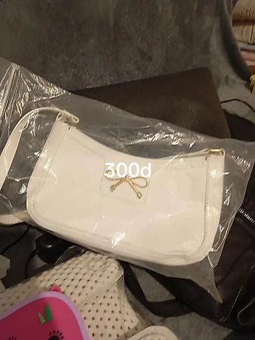 Ostali proizvodi za kuću: Predmet: Više sitnica za dom i hobi - Rolna bele tapete – reljefna — 28