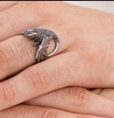 адлер серебристый цена: Продаю кольцо дракон серебро цена 3500 сом .тел