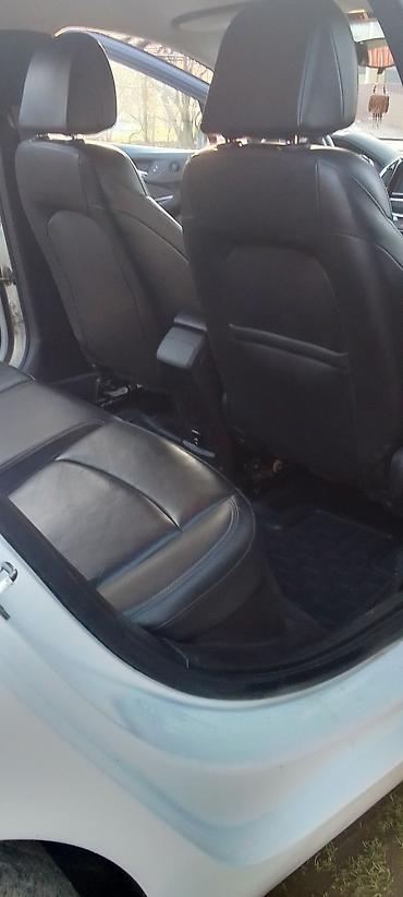 Chevrolet: Chevrolet Cruze: 1.4 l | 160 km Sedan — 8