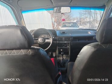 Daewoo: Daewoo Nexia sedan - Kuzov: 4 qapılı sedan, gümüşü rəng - Mühərrik — 7