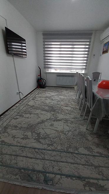 Продажа комнат: Просторная студия/гостиная с кухней, полностью укомплектованная — 2