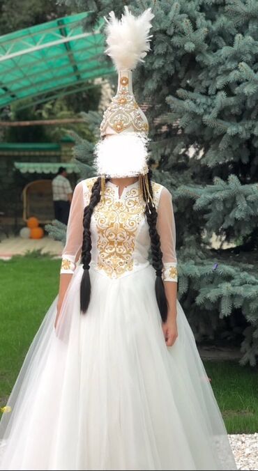 свадебные платья с заниженной талией: Аренда 4000 !!!!
Национальное платье