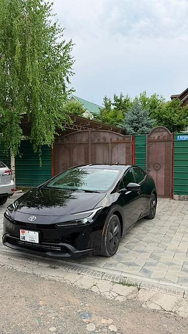 prius 2025: Toyota Prius: 2025 г., 2 л, Автомат, Гибрид, Лифтбек — 2