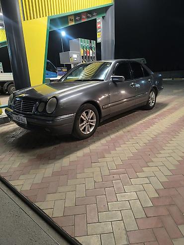 Mercedes-Benz: Mercedes-Benz E-Class: 1998 г., 2.8 л, Механика, Бензин, Седан — 2