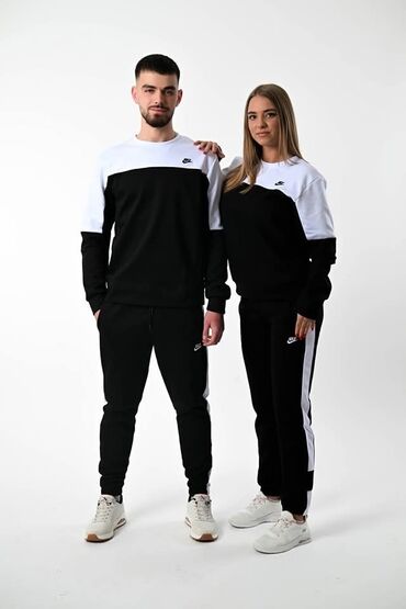 Gornji i donji deo: Novi modeli su stigli 🥰 Cena za komplet dve trenerke (muska i ženska — 9