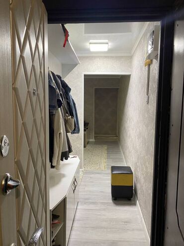 Продажа квартир: 3 комнаты, 58 м², 2 этаж