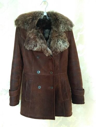 Дубленки: Продаю: 1. Дублёнку женская, цвет коричневый, б/у в очень хорошем — 3