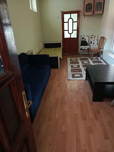 gencede ev: 1 otaqlı ev (studiyo tərzli) – mebellə - Otaq: geniş zal/otaq, qonaq — 1