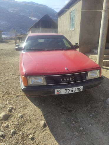 двухместная машина: Audi S3: 1988 г., 1.8 л, Механика, Бензин, Седан