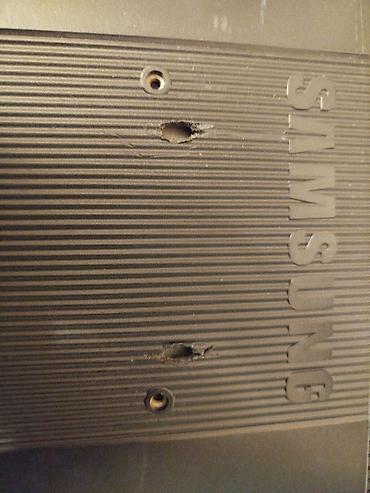 Monitori: Stari monitor Samsung SyncMaster 710n. Proveren samo na kratko dok je — 15