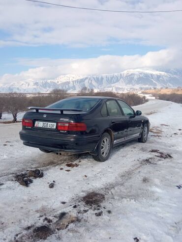 авто в рассрочку ош: Honda Accord: 1993 г., 2 л, Механика, Бензин, Седан