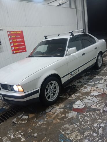 210 мерс ош: BMW 520: 1990 г., 2 л, Механика, Бензин, Седан