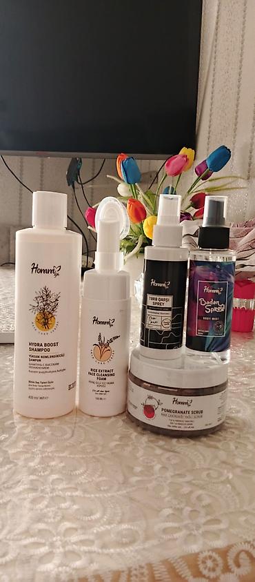 Homm Bitkisel dəri və saç baxımı seti Məhsullar: - Hydra Boost