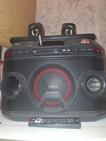LG partnyor səs sistemi – 220W RMS güc Xüsusiyyətlər: - Güclü 220W