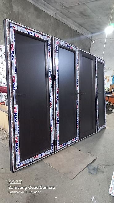 plastik bocka: Plastik rəngli̇ qapılar 80x200 sm. İstenilen razmərdən düzeltmek — 2