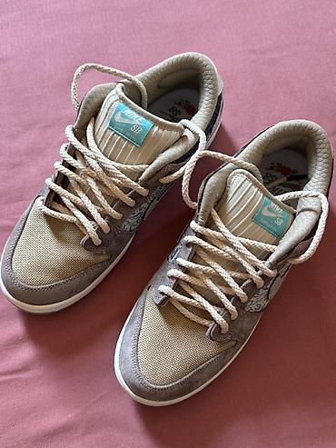 Krasofkalar və idman ayaqqabıları: Nike (SB Dunk Low Pro) (Kişi) Original yeni, Amerikadan alınıb. Ölçü — 13