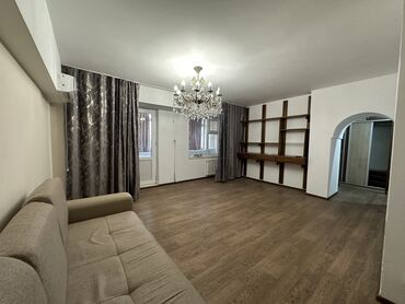 квартира в районе кызыл аскер: 3 комнаты, 71 м², Индивидуалка, 6 этаж, Старый ремонт