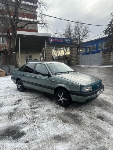 пасат в5: Volkswagen Passat: 1992 г., 1.8 л, Механика, Бензин, Седан