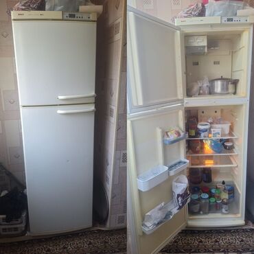 bosch soyuducu qiymetleri: *Sada*
Bosch nofrost soyuducu 
Ela işləyir 200azn
Ünvan Ehmedli 5458