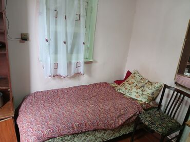 снять квартиру в баку: Bine qesebesinde Merkezde Bazarstorenin arxasinda Kiraye ev verilir
