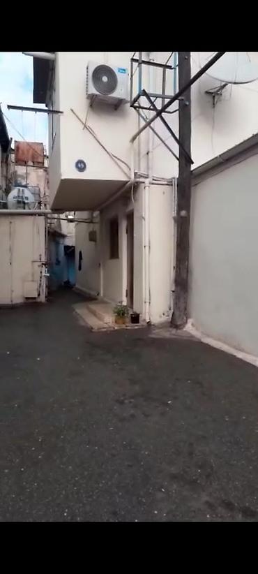 28 mayda evler: 28 May metrosunun yeni çıxışına yaxın mənzil - Ünvan: 28 May metrosu — 1