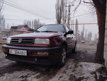 распошивальную машину: Volkswagen Vento: 1992 г., 1.8 л, Механика, Бензин, Седан