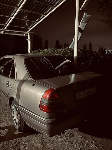 x class: Mercedes-Benz E-Class: 1993 г., 2.2 л, Автомат, Газ, Седан — 3
