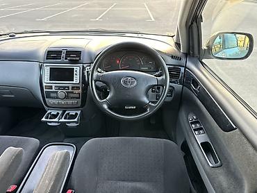 Toyota: Toyota Ipsum: 2002 г., 2.5 л, Бензин, Минивэн — 10