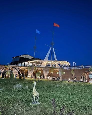 Посуточная аренда квартир: 3 комнаты, Душевая кабина, Постельное белье, Парковка — 18