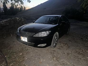 Toyota: Toyota Camry: 2004 г., Седан — 2