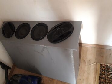 Videoreqistratorlar: Avtomobil səsgücləndiricisi və dörd ədəd oval dinamikdən ibarət audio