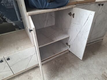 Полки для магазина: Полка для магазина, Б/у, МДФ, Самовывоз — 6