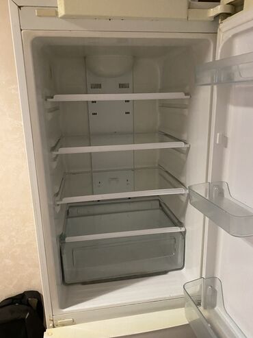 soyuducuların satışı: Б/у 2 двери Samsung Холодильник Продажа, цвет - Белый