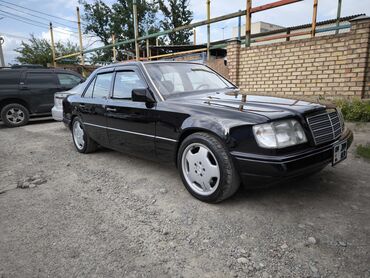 милениум: Mercedes-Benz E 320: 1993 г., 3.2 л, Автомат, Газ, Седан