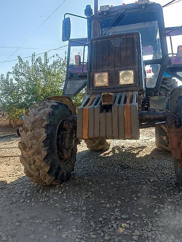 şüşə qaldıran: Belarus MTZ traktoru - Kabriolet tipli geniş kabina, iki qapı, yaxşı — 3