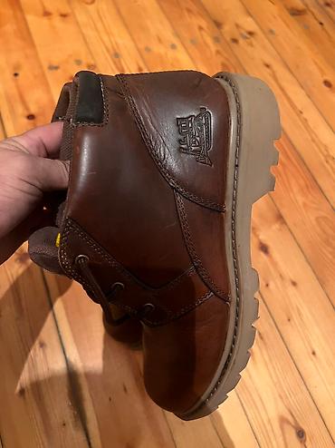 səndəl ayaqqabı: Deri boot ayaqqabi 41razmer az istifade olunub CAT bredi — 7