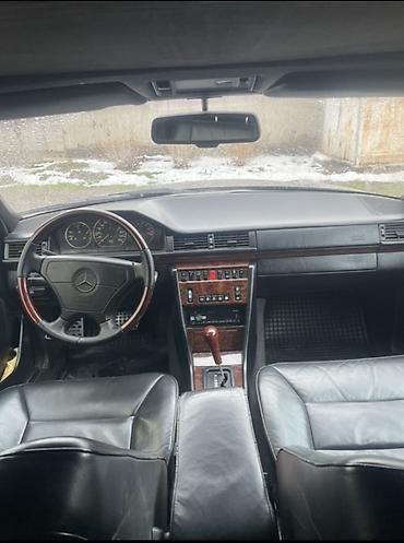 Mercedes-Benz: Mercedes-Benz W124: 1993 г., 4.2 л, Автомат, Бензин, Седан — 10