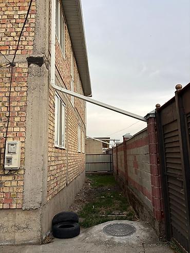 Продажа коттеджей и домов: Продается двухэтажный кирпичный дом с металлической крышей и — 5