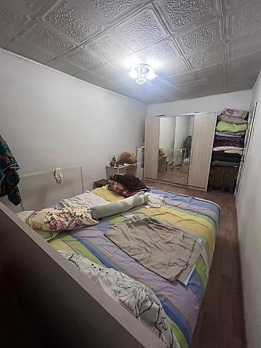 Продажа коттеджей и домов: Продаю дом район Кудайбергена по ул.Маданият . 2 этажа кирпичный, на 1 — 8