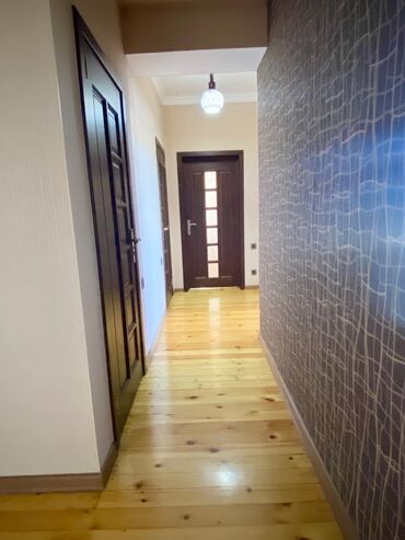 Uzunmüddətli kirayə mənzillər: Əhmədlinin ən gözəl ərazisi sayılan, Əhmədli metrosunun çıxışında — 7