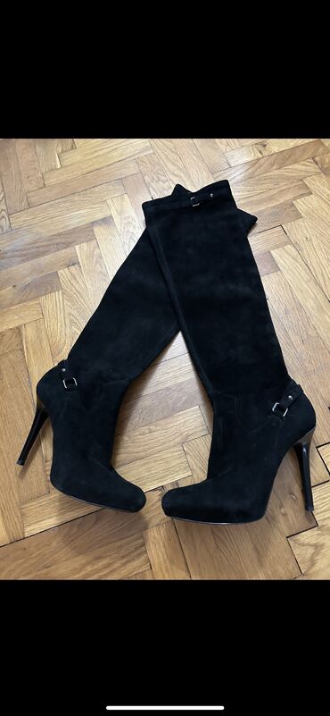 guess 37: High boots, 37