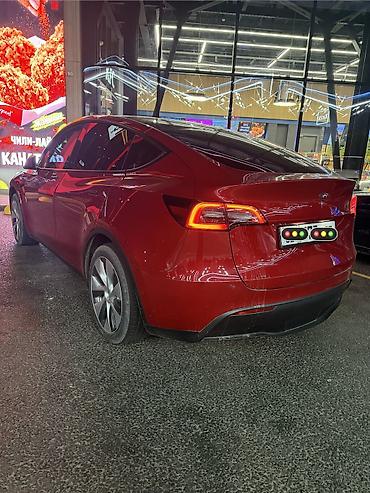 Tesla: Tesla Model Y: 2021 г., 0.1 - engine capacity л, Автомат, Электромобиль, Кроссовер — 3