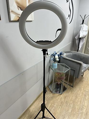 селфи кольцо: Кольцевая LED-лампа на штативе - Диаметр кольца: около 45–50 см — 2