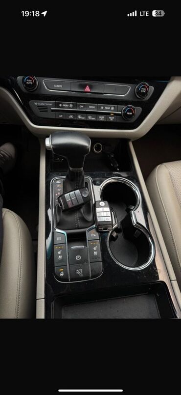 Kia: Kia Carnival: 2019 г., 2.2 л, Автомат, Дизель, Минивэн — 19