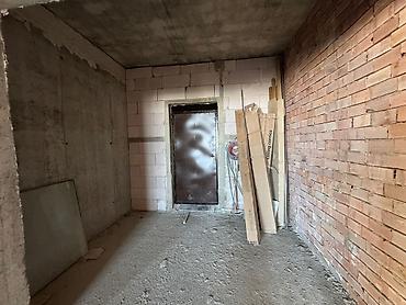 ev menzil: 3 otaqlı, Yeni tikili, 147 kv. m — 10