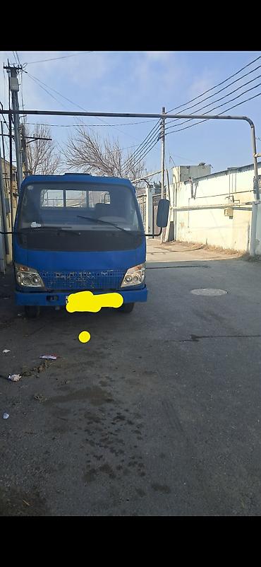 Yük maşınları: Yük daşıma üçün kiçik tonnajlı yük maşını. Xüsusiyyətlər: - Rəng — 1