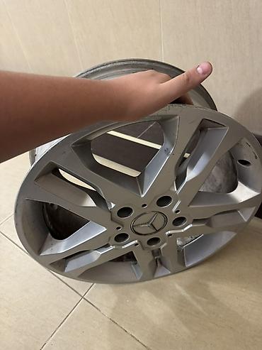 Yeni Disk Mercedes-Benz R 20, 5 Boltlu lalafo.az -da Yeni Disk Mercedes-Benz R 20, 5 Boltlu