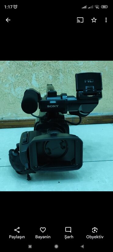 Видеокамеры: Sony 1500 satilir qiymeti 1000 manat