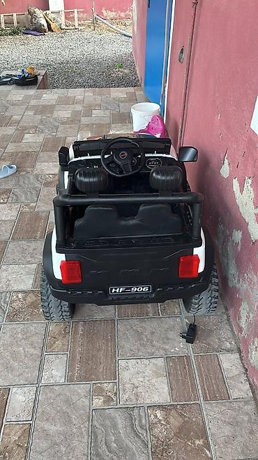 stacktrack oyuncaq dəsti: Uşaq üçün elektrikli akkumulyatorlu maşın – off-road tipli, 2 yerlik — 3