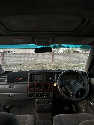 Honda: Honda Stepwgn: 2000 г., 2 л, Автомат, Минивэн — 5